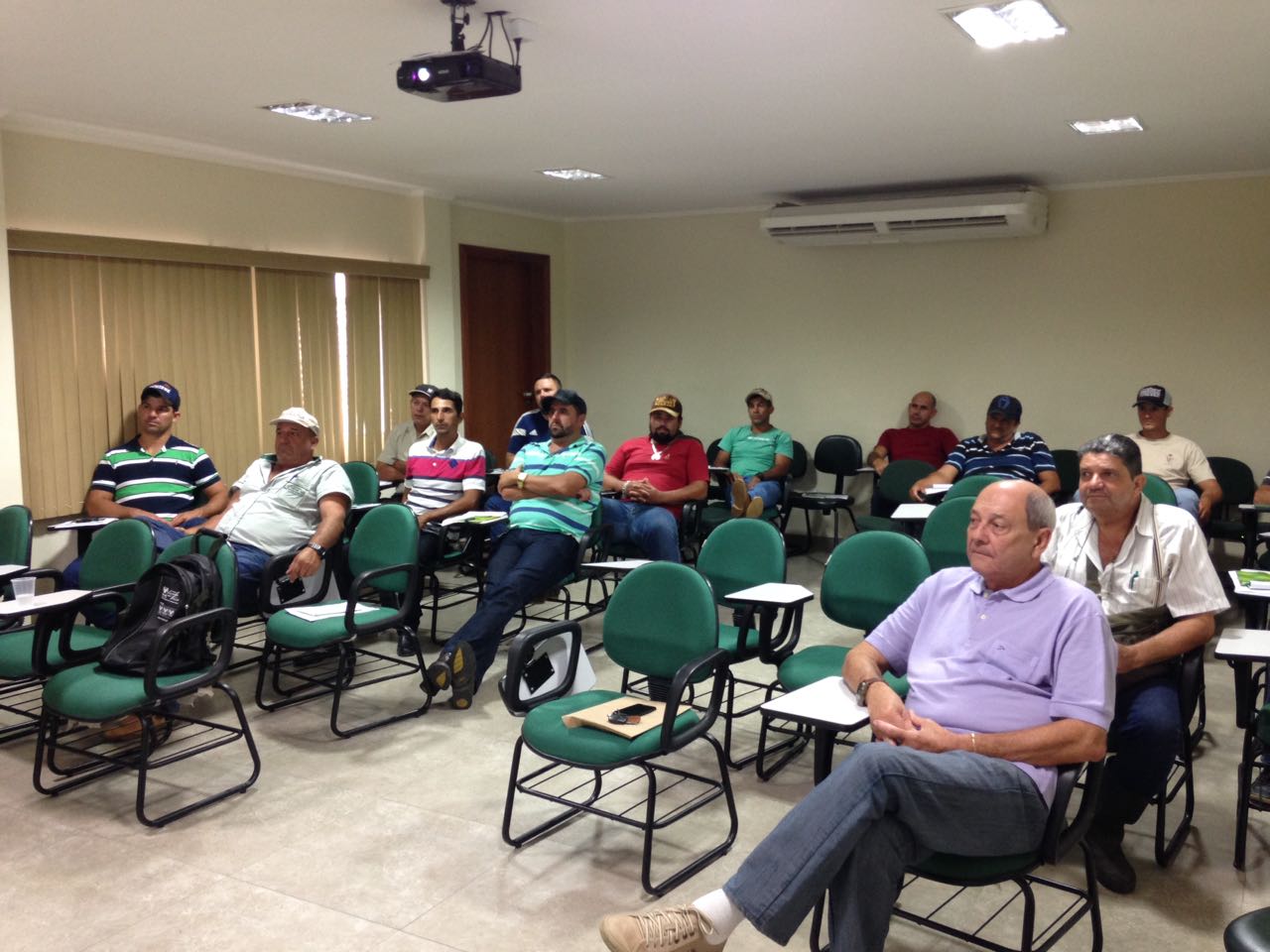 Capacitação area animal Cachoeiro - brucelose 2017 (3)