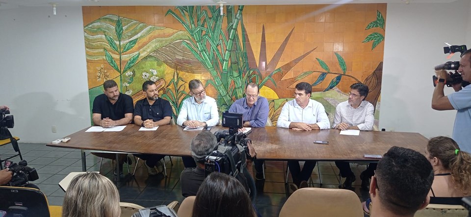 Coletiva H5N1