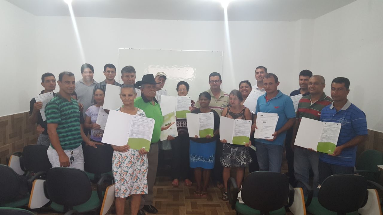 Títulos em Mantenópolis e Alto Rio Novo (1)